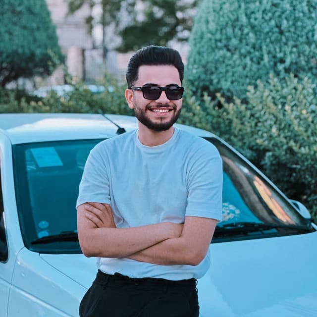 امین حسین زاده
